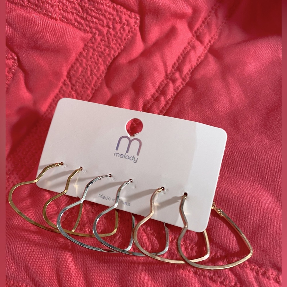 NWT MELODY 3 pack of heart earrings